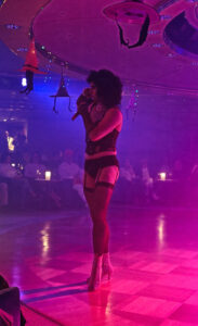 Aaron als Frank N. Furter