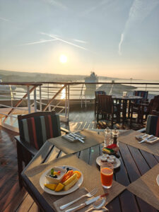 letztes Frühstück mit Aussicht