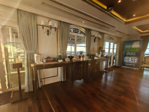 Le Salon Lounge