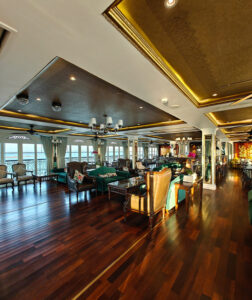Le Salon Lounge