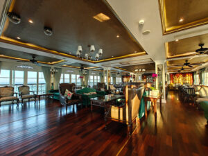 Le Salon Lounge