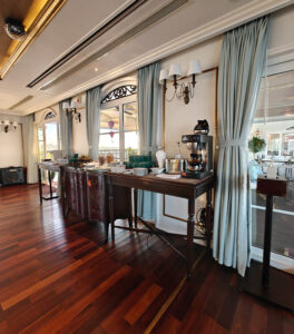 Le Salon Lounge