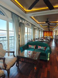 Le Salon Lounge