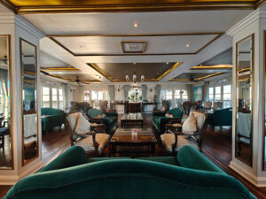 Le Salon Lounge