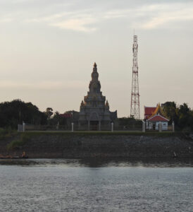 Tempel am Abend