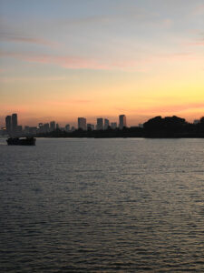 Phnom Penh zur Blauen Stunde