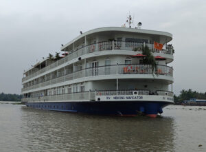 Mekong Navigator vor Cho Lach