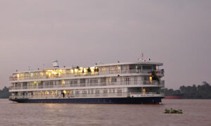 Mekong Navigator vor Ban Tre