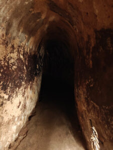der 12 m Tunnel