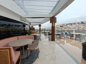 Indulge Outdoor Lounge
