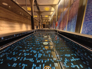 Thalasso-Therapy Pool