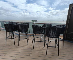 Indulge Outdoor Lounge