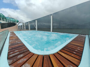 Infinity Whirlpool