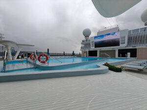 Pooldeck
