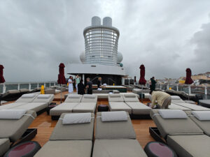 The Haven Sundeck - Adults Only