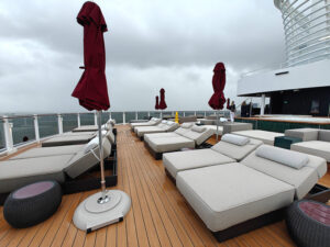 The Haven Sundeck - Adults Only