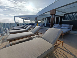 Indulge Outdoor Lounge