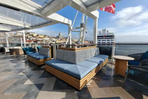 Indulge Outdoor Lounge