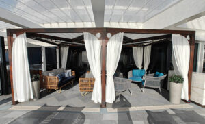 Indulge Outdoor Lounge