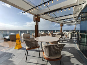 Indulge Outdoor Lounge