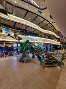 World Galleria