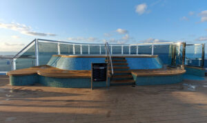 Pooldeck Deck 19