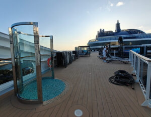 Pooldeck Deck 19
