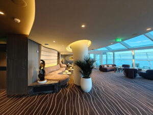 Top Sail Lounge