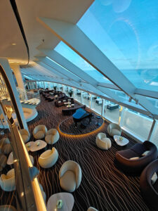 Top Sail Lounge