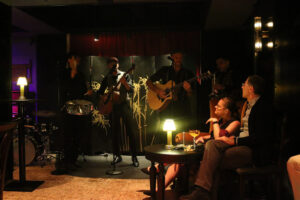 Live Musik in der Speakeasy Bar (danke an Beat für das Foto)