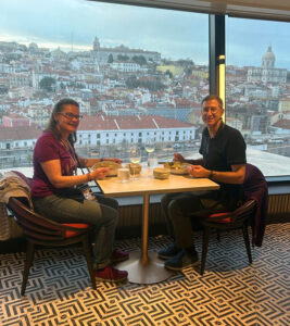 beim Abendessen (Danke an Susanne für das Foto)