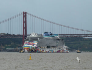 Ankunft der Norwegian Aqua in Lissabon