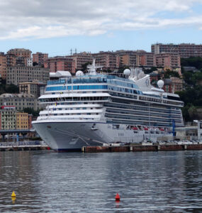 Oceania Allura in Genua