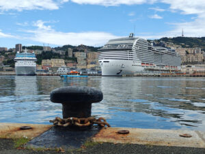 Oceania Allura und MSC World Europa
