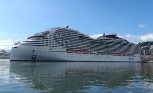 Abfahrt der MSC World Europa