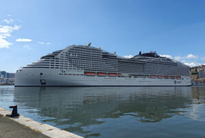 Abfahrt der MSC World Europa