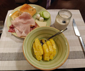 Frühstück im Hotel