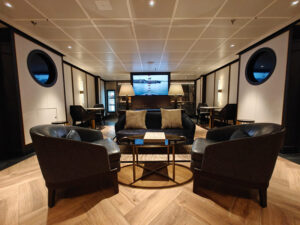 Executive Lounge