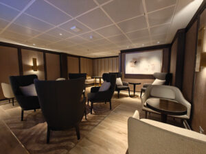 Concierge Lounge