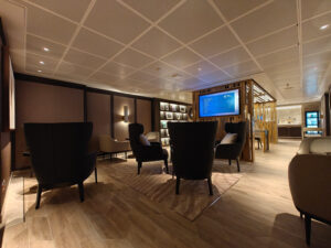 Concierge Lounge