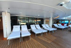 Pooldeck