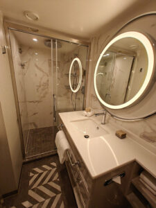 Concierge Level Veranda 10026
