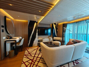 Oceania Suite 11080