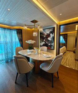 Oceania Suite 11080
