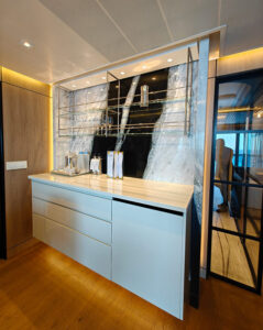 Oceania Suite 11080