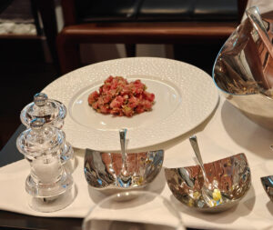 Tartare de Boeuf au Couteau