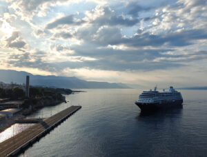 Azamara Pursuit