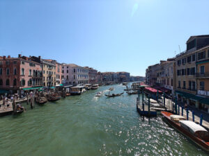 Treiben am Canal Grande