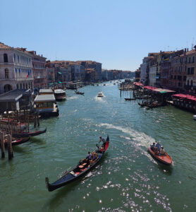Treiben am Canal Grande