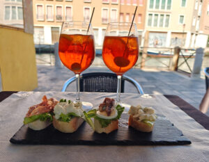 Apérol Spritz und Cichetti